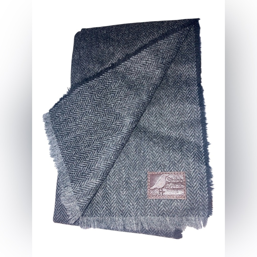 STABO Men's Charcoal Herringbone Scarf with Logo Patch Lamb-wool NEW